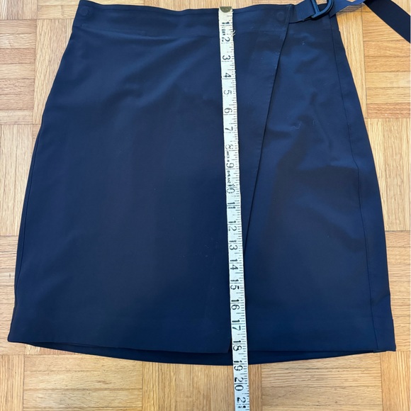 Lululemon Lab Wrap Skirt - Picture 5 of 10